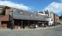 shop to let Exeter quay (4)